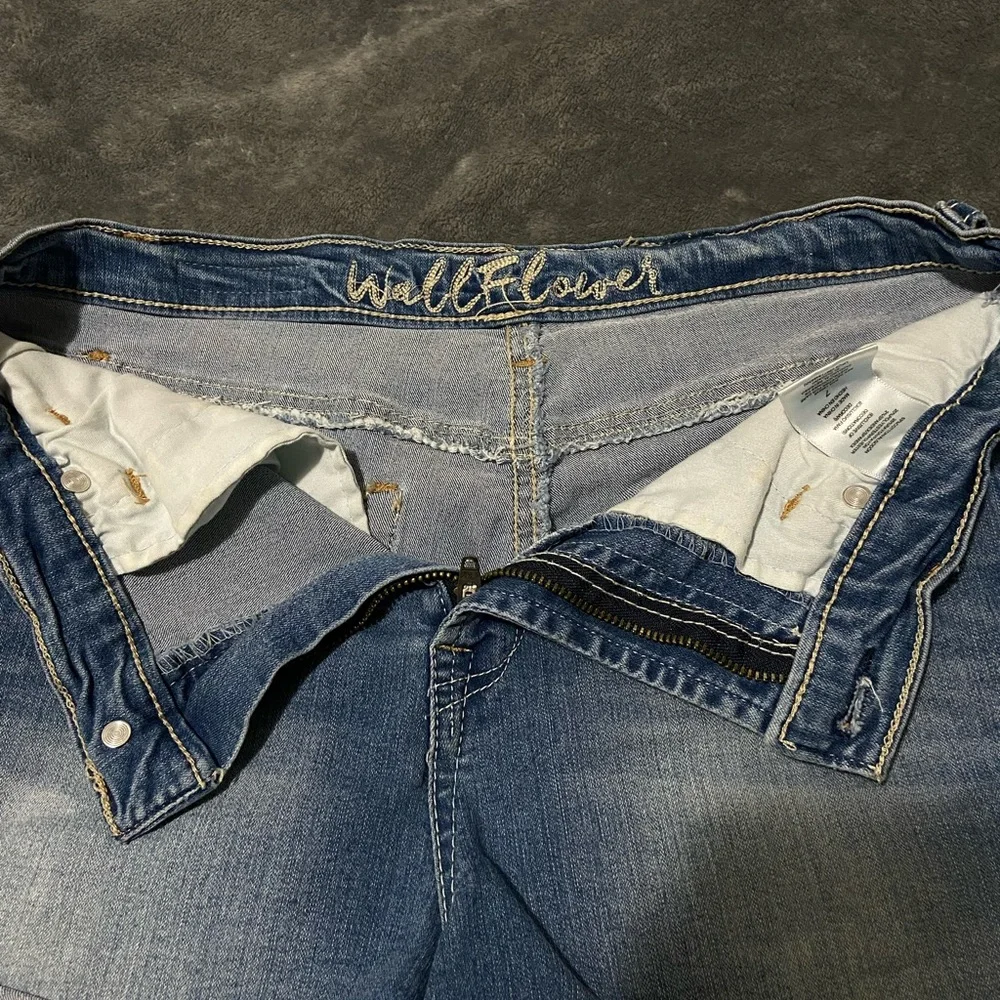 Wallflower Size 7 Denim Shorts - Picture 5 of 7